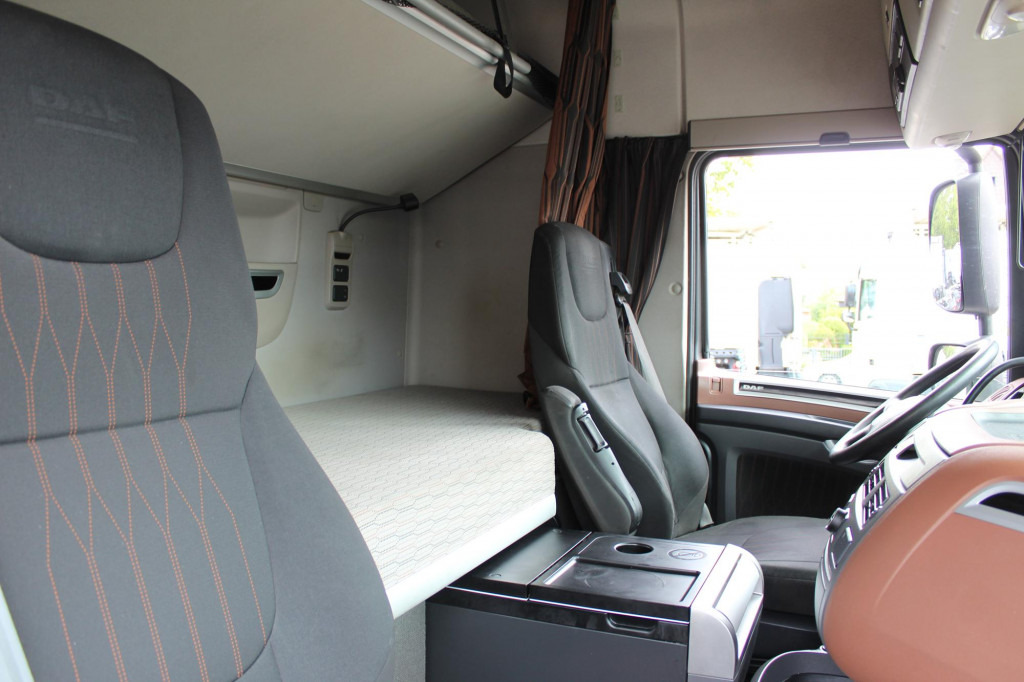 Daf XF 480 SC Retarder Standklima Kühlbox 2 Tanks - Tracteur routier: photos 2 Daf XF 480 SC Retarder Standklima Kühlbox 2 Tanks - Tracteur routier: photos 2