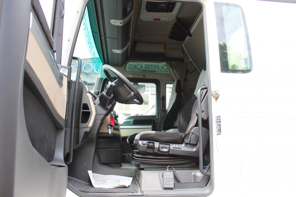 MAN TGX 18.460 E6 XXL Retarder Kühlbox Navi - Tracteur routier: photos 5 MAN TGX 18.460 E6 XXL Retarder Kühlbox Navi - Tracteur routier: photos 5