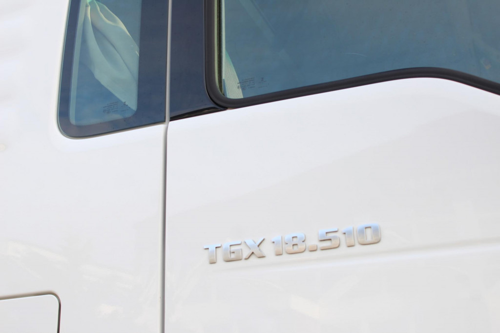 Tracteur routier MAN TGX 18.510 E6 XXL Retarder Kühlbox Navi VIN: LP: photos 15