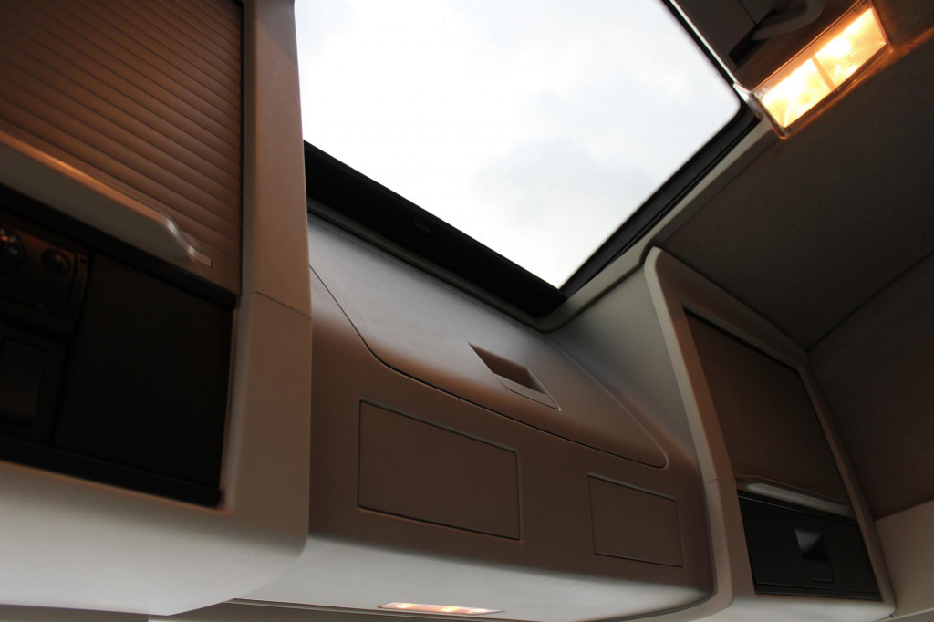 Tracteur routier Volvo FH 500 E6 Globe   I-Shift  I-Park Cool  Kühlbox: photos 7