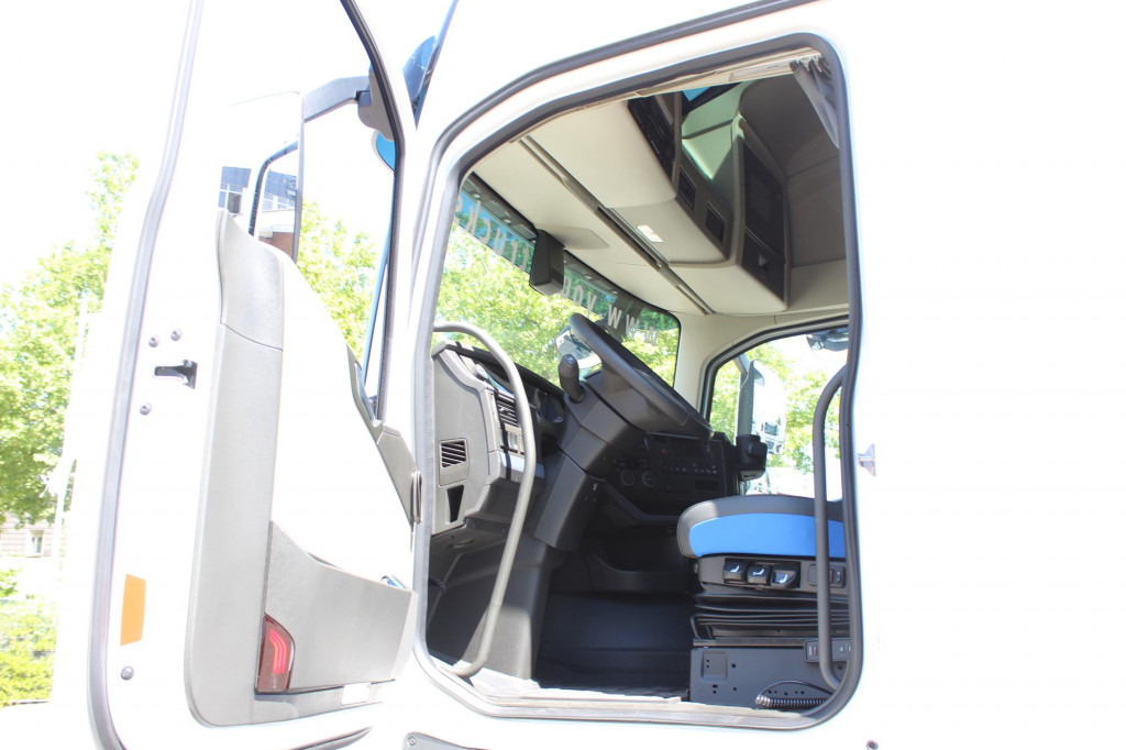 Volvo FH 500 Globe XL I-Park Cool Navi Miete-Rent! - Tracteur routier: photos 2 Volvo FH 500 Globe XL I-Park Cool Navi Miete-Rent! - Tracteur routier: photos 2
