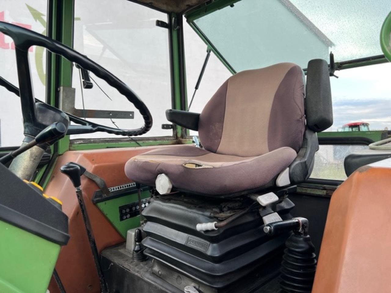 Tracteur agricole Fendt Farmer 306 LS, ca. 9516 Bh, Baujahr 1982: photos 9