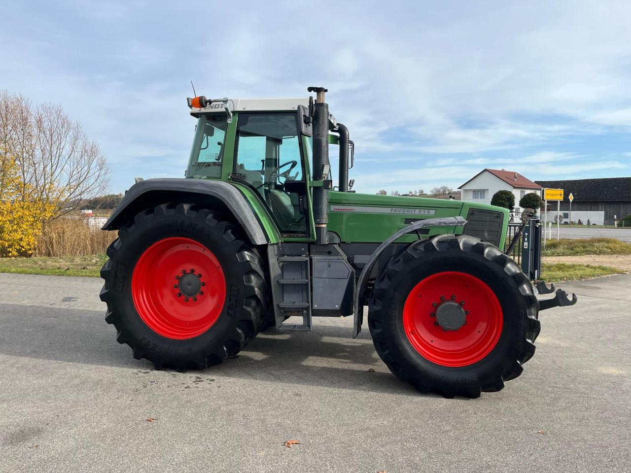 Fendt Favorit 818 Turboshift - Tracteur agricole: photos 5 Fendt Favorit 818 Turboshift - Tracteur agricole: photos 5