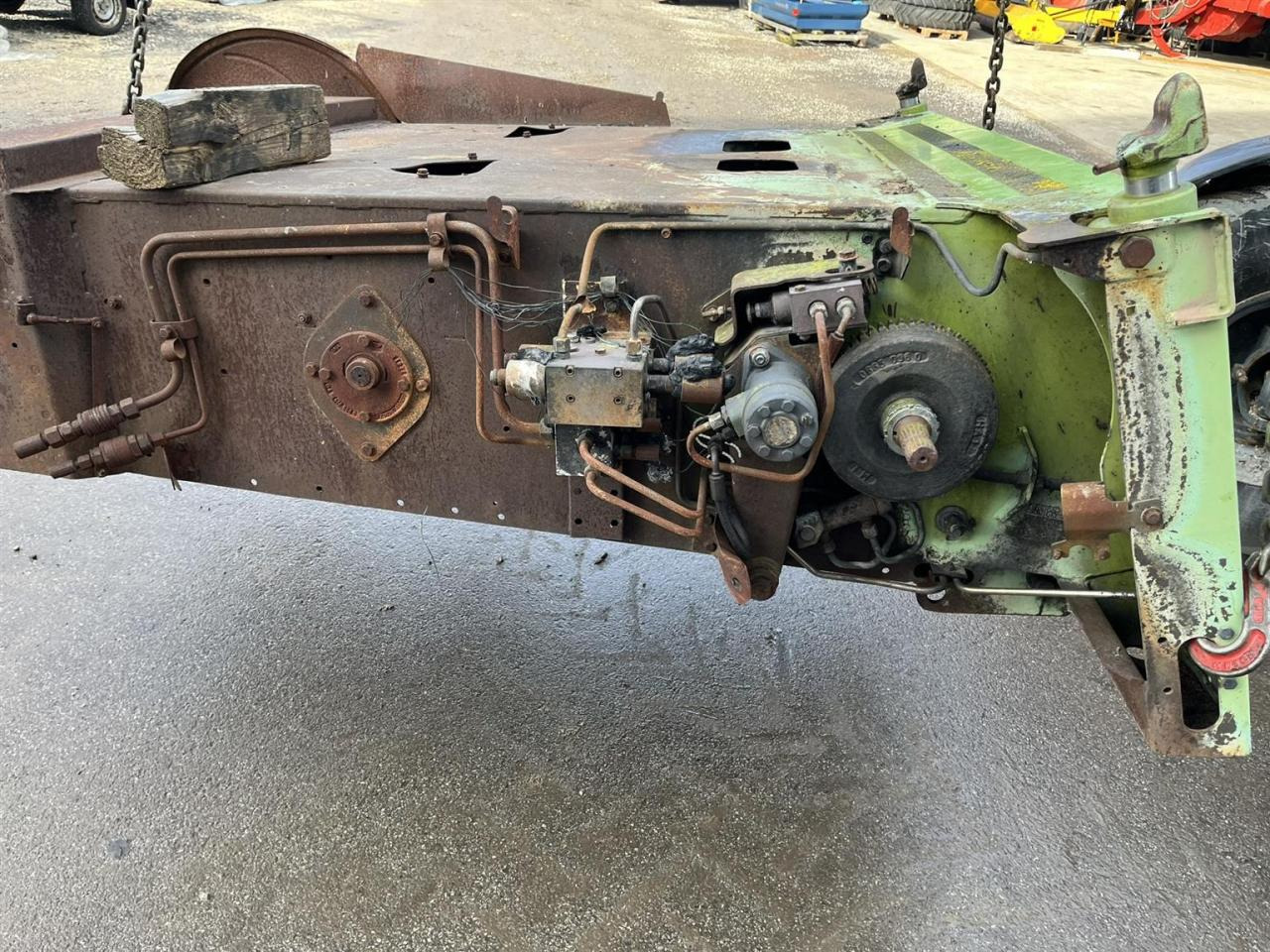 CLAAS Lexion 750 gebrauchter Einzugschacht, Schrägförderer aus Brandmaschine - Pièces de rechange pour Moissonneuse-batteuse: photos 5 CLAAS Lexion 750 gebrauchter Einzugschacht, Schrägförderer aus Brandmaschine - Pièces de rechange pour Moissonneuse-batteuse: photos 5
