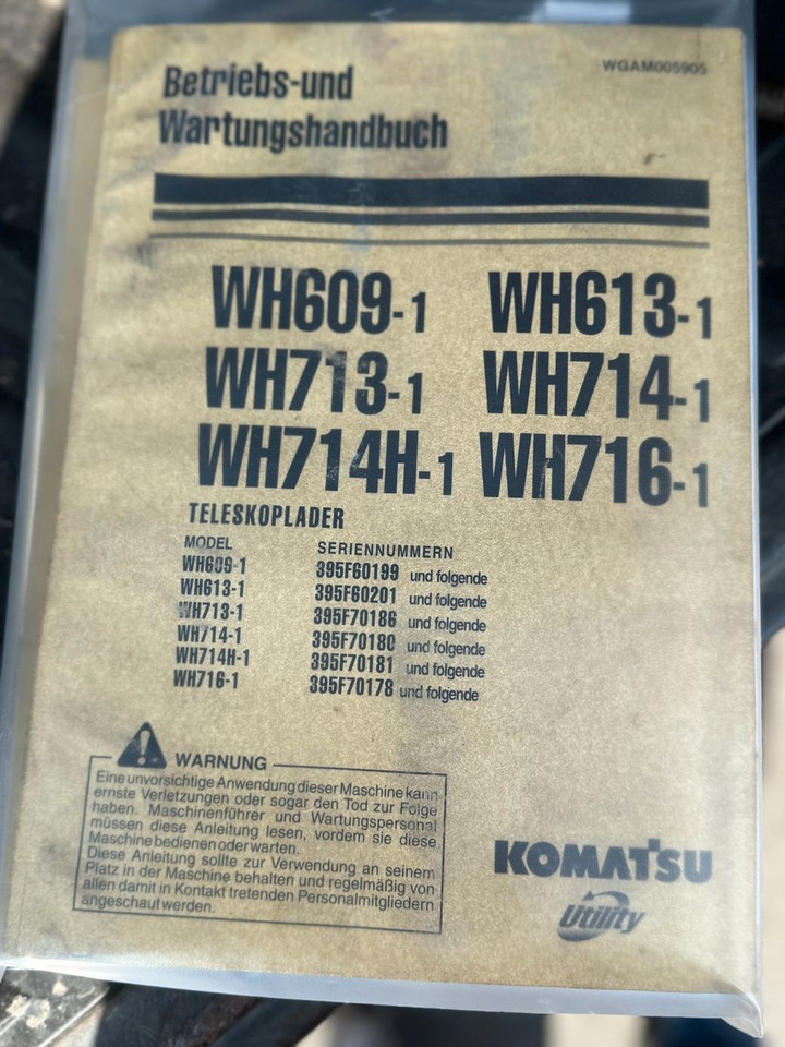Chariot télescopique Komatsu WH 613: photos 12