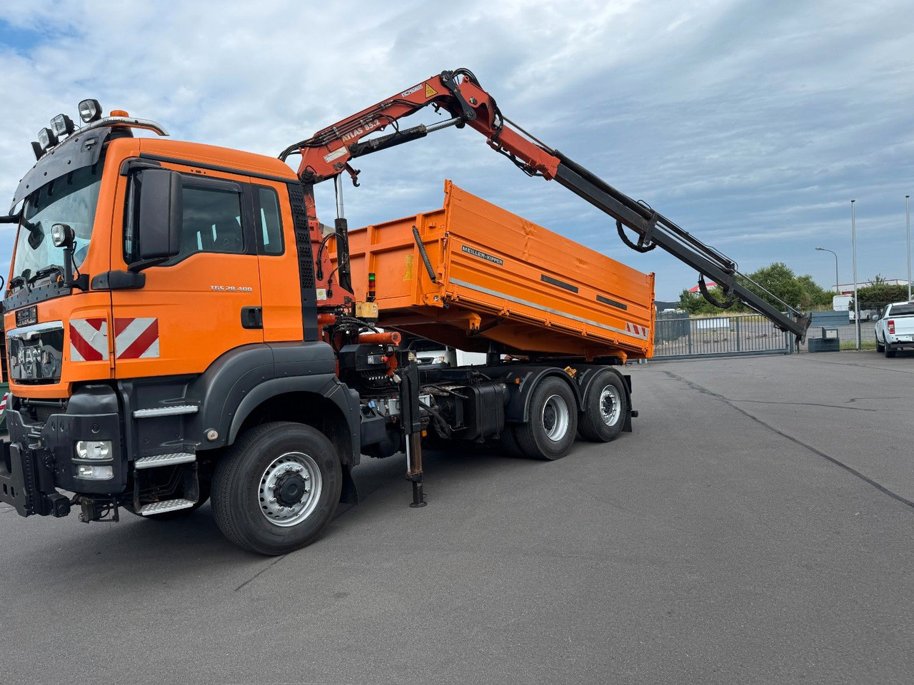 MAN TGS 28.400 6x4-4 BL Kipper / Kran / Winterdienst - Camion benne, Camion grue: photos 1 MAN TGS 28.400 6x4-4 BL Kipper / Kran / Winterdienst - Camion benne, Camion grue: photos 1