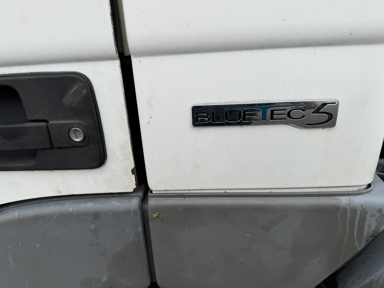 Mercedes-Benz Actros 2532 6x2 MP 3 Fahrgestell Mercedes-Benz Actros 2532 6x2 MP 3 Fahrgestell - Châssis cabine: photos 3 Mercedes-Benz Actros 2532 6x2 MP 3 Fahrgestell Mercedes-Benz Actros 2532 6x2 MP 3 Fahrgestell - Châssis cabine: photos 3