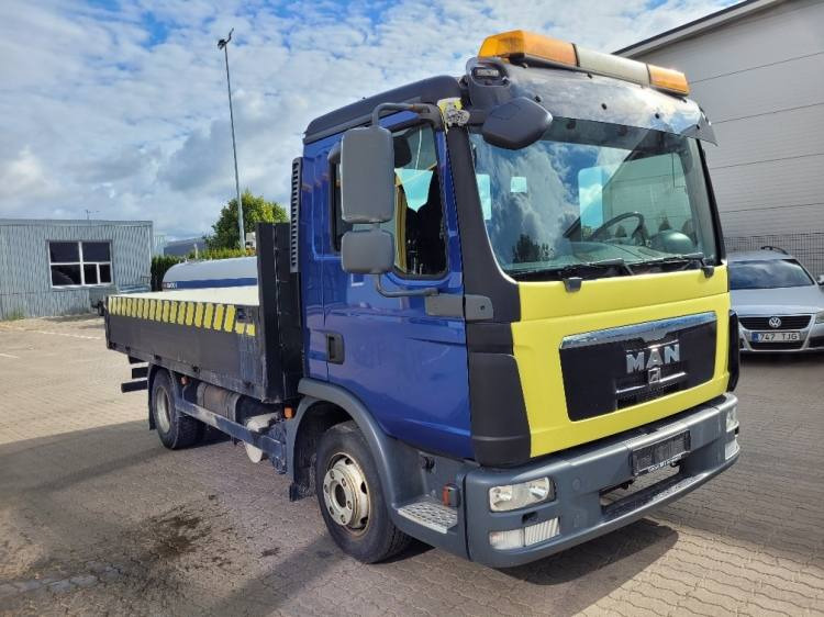 MAN TGL 8.150 10.2011 EURO5 141520km ONLY - Camion plateau: photos 1 MAN TGL 8.150 10.2011 EURO5 141520km ONLY - Camion plateau: photos 1