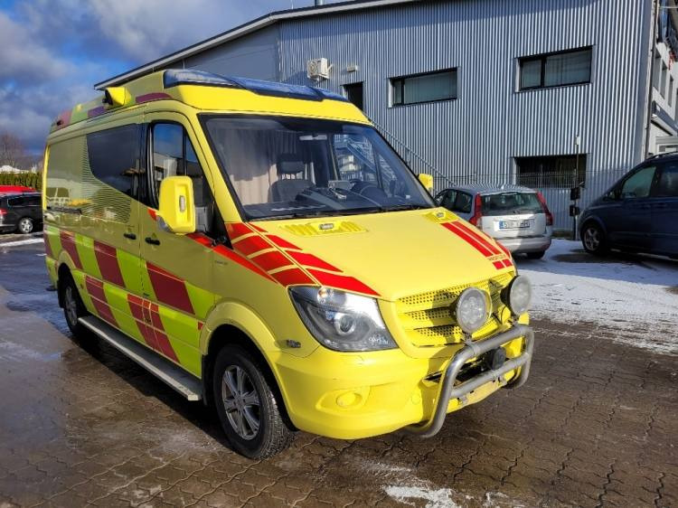 MERCEDES – BENZ SPRINTER 3.0D AMBULANCE (PROFILE) KLIMA 2.2016 EURO 6 - Ambulance: photos 1 MERCEDES – BENZ SPRINTER 3.0D AMBULANCE (PROFILE) KLIMA 2.2016 EURO 6 - Ambulance: photos 1