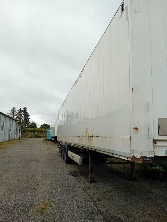 Semi-remorque fourgon Krone Dryliner STG , Kleiderkoffer: photos 1