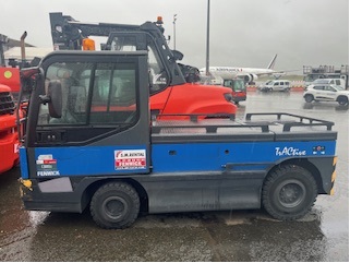 Linde P250 - Équipement aéroportuaire: photos 1 Linde P250 - Équipement aéroportuaire: photos 1