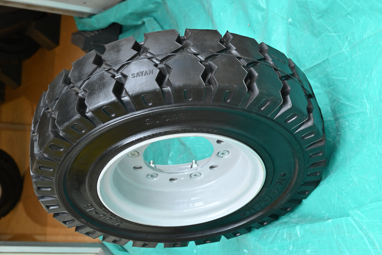 EuroSolid 6.00-9 - Pneu pour Tracteur à bagages: photos 5 EuroSolid 6.00-9 - Pneu pour Tracteur à bagages: photos 5