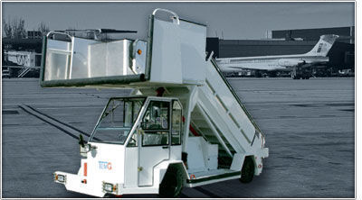 TEMG Pax Stairs TG2244 - Escalier d'embarquement: photos 1 TEMG Pax Stairs TG2244 - Escalier d'embarquement: photos 1