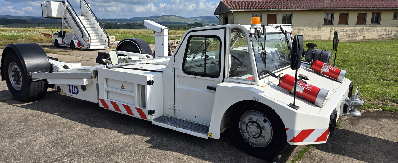 TLD TPX200SF - Tracteur d'avions: photos 2 TLD TPX200SF - Tracteur d'avions: photos 2