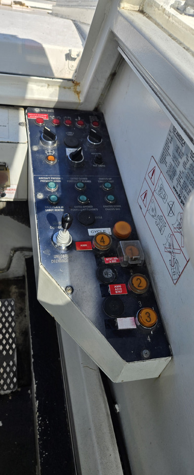 TLD TPX200SF - Tracteur d'avions: photos 3 TLD TPX200SF - Tracteur d'avions: photos 3