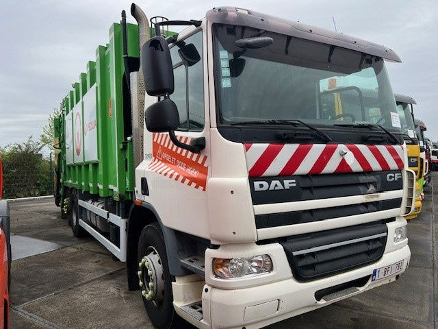 DAF CF 75.250 FAN75.250 CF 6X2 - Benne à ordures ménagères: photos 2 DAF CF 75.250 FAN75.250 CF 6X2 - Benne à ordures ménagères: photos 2