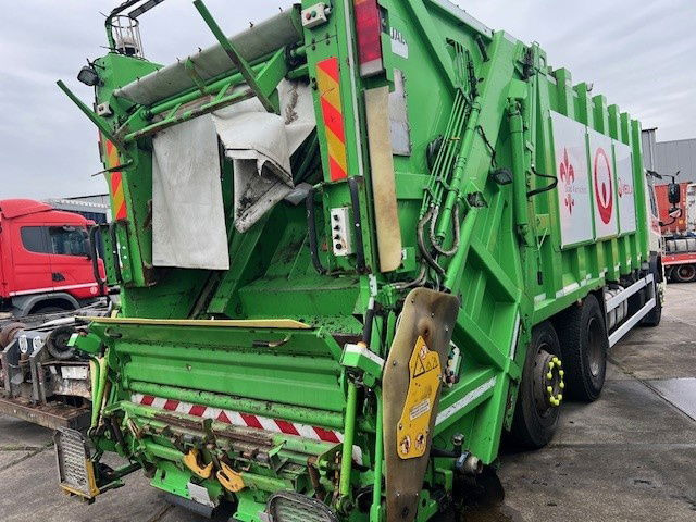 DAF CF 75.250 FAN75.250 CF 6X2 - Benne à ordures ménagères: photos 3 DAF CF 75.250 FAN75.250 CF 6X2 - Benne à ordures ménagères: photos 3