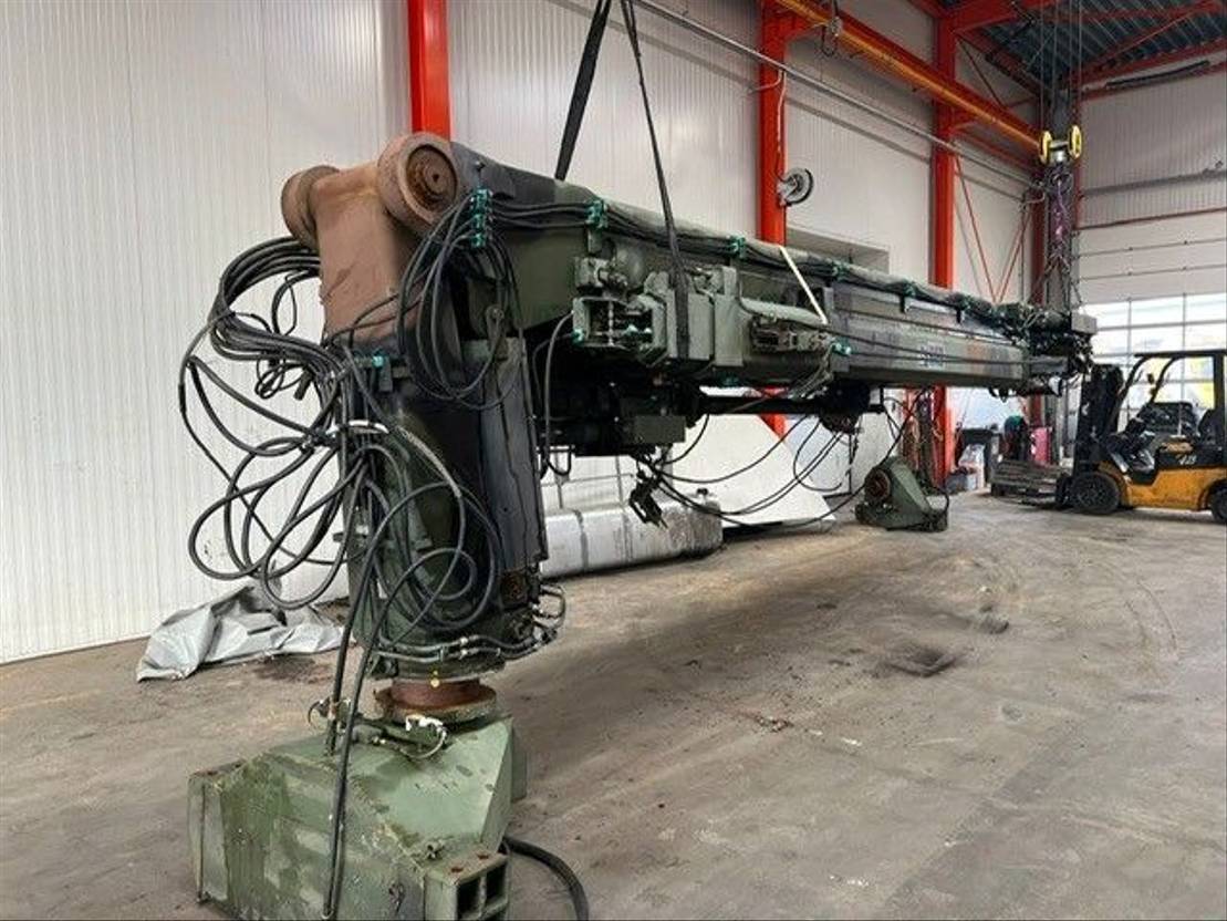 Hiab AS 2500 Uitschuif mast voor zend mast/antenne - Grue auxiliaire pour Camion: photos 4 Hiab AS 2500 Uitschuif mast voor zend mast/antenne - Grue auxiliaire pour Camion: photos 4