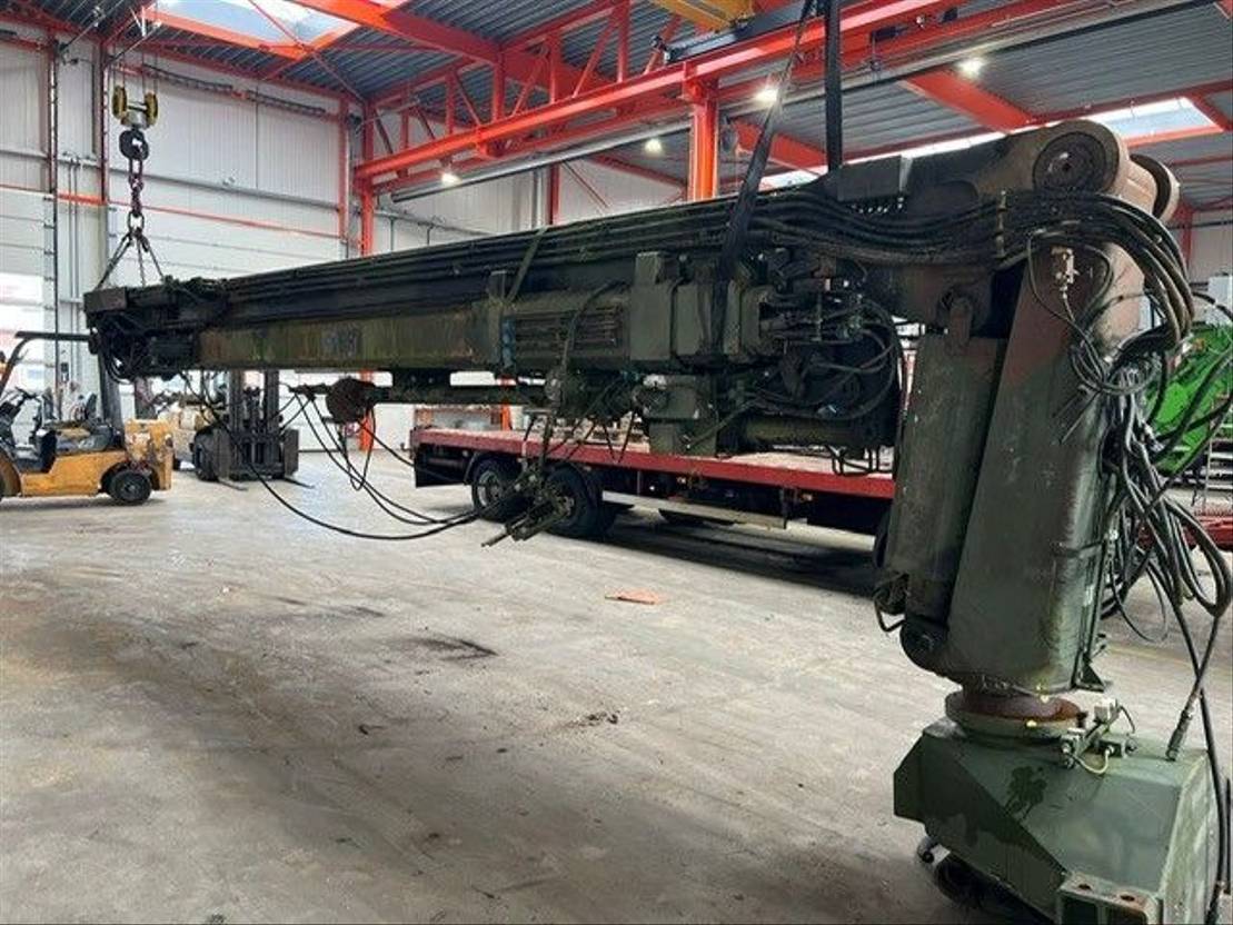 Hiab AS 2500 Uitschuif mast voor zend mast/antenne - Grue auxiliaire pour Camion: photos 1 Hiab AS 2500 Uitschuif mast voor zend mast/antenne - Grue auxiliaire pour Camion: photos 1