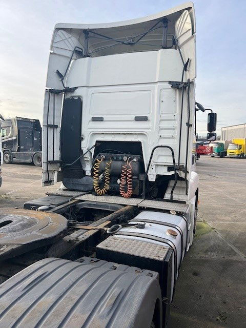 MAN TGA 18.360 TGA18.360 - Tracteur routier: photos 3 MAN TGA 18.360 TGA18.360 - Tracteur routier: photos 3