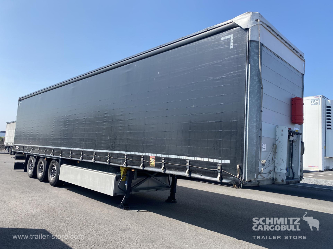 SCHMITZ Curtainsider Standard - Semi-remorque rideaux coulissants: photos 1 SCHMITZ Curtainsider Standard - Semi-remorque rideaux coulissants: photos 1