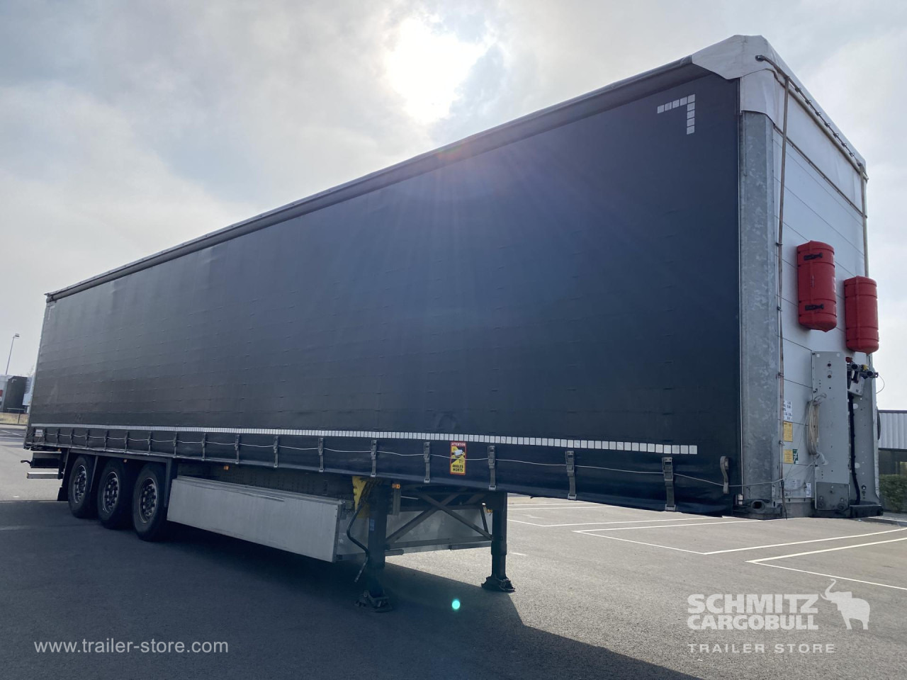SCHMITZ Curtainsider Standard - Semi-remorque rideaux coulissants: photos 1 SCHMITZ Curtainsider Standard - Semi-remorque rideaux coulissants: photos 1