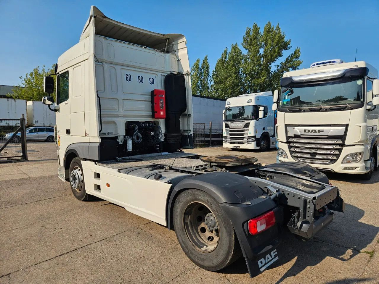 DAF XF 480 SC-Standard-Intarder-StandKlima-2 Units - Tracteur routier: photos 3 DAF XF 480 SC-Standard-Intarder-StandKlima-2 Units - Tracteur routier: photos 3