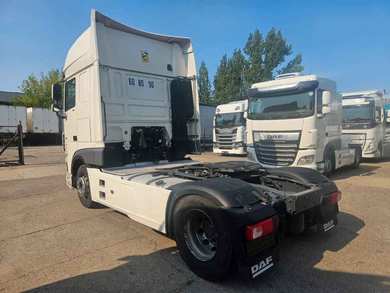 DAF XF 480 SSC-Standard-StandKlima-9 Units - Tracteur routier: photos 4 DAF XF 480 SSC-Standard-StandKlima-9 Units - Tracteur routier: photos 4