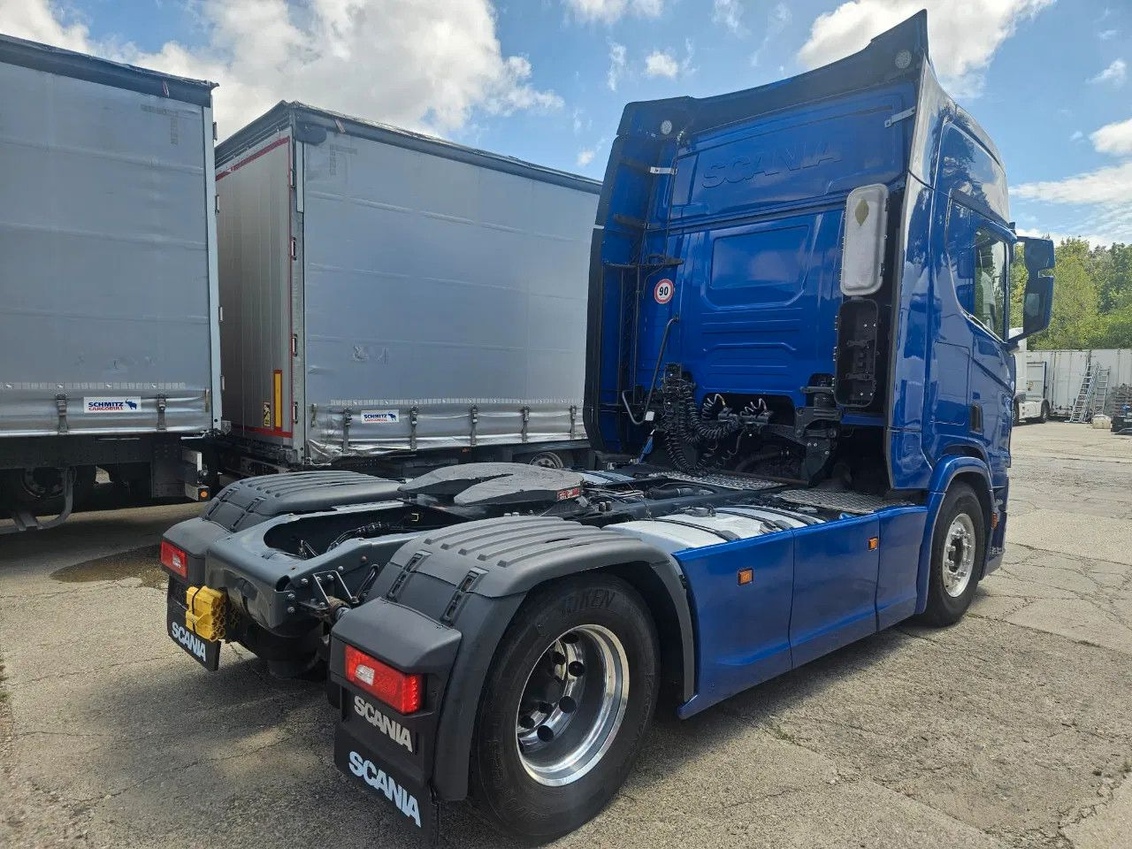 Scania R410 Standard - Full Spoiler - Retarder - Alloy - Tracteur routier: photos 3 Scania R410 Standard - Full Spoiler - Retarder - Alloy - Tracteur routier: photos 3