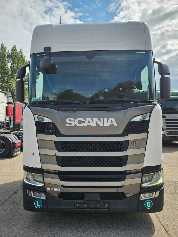 Scania R450 Standklima, 2 fridges, Big Navi, Digital Di - Tracteur routier: photos 5 Scania R450 Standklima, 2 fridges, Big Navi, Digital Di - Tracteur routier: photos 5