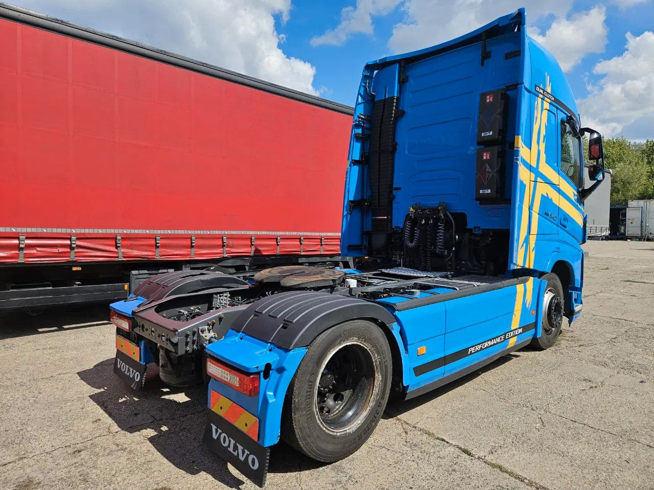 Volvo FH 540 Standard-XL-Dual Clutch Limited Edition-I - Tracteur routier: photos 4 Volvo FH 540 Standard-XL-Dual Clutch Limited Edition-I - Tracteur routier: photos 4