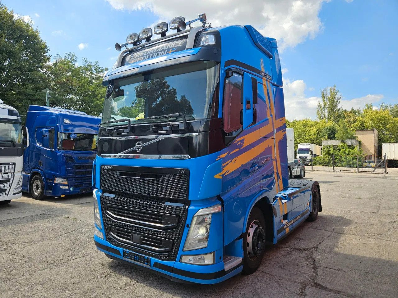 Volvo FH 540 Standard-XL-Dual Clutch Limited Edition-I - Tracteur routier: photos 1 Volvo FH 540 Standard-XL-Dual Clutch Limited Edition-I - Tracteur routier: photos 1