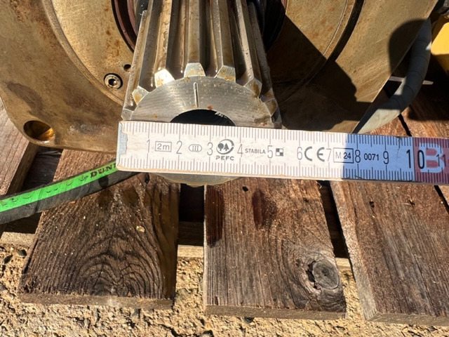 CATERPILLAR - Pompe hydraulique pour Pelle sur chenille: photos 3 CATERPILLAR - Pompe hydraulique pour Pelle sur chenille: photos 3