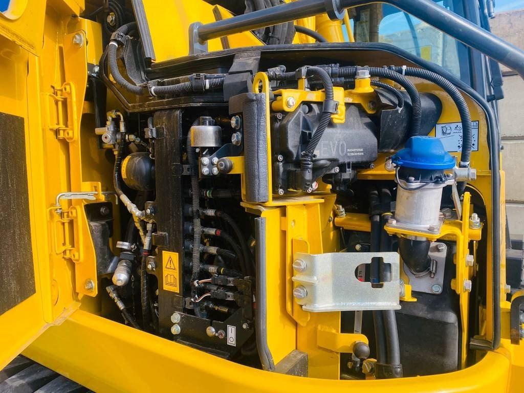 Pelle sur chenille Komatsu pc138us-11eo: photos 9