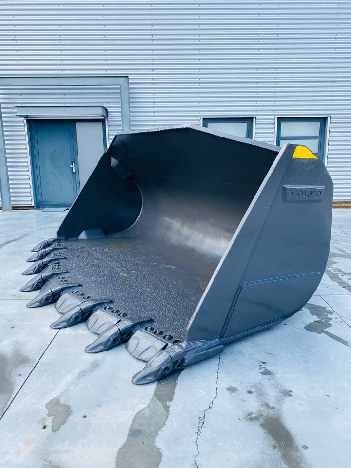 Volvo L 350 H - Godet pour Engins de chantier: photos 1 Volvo L 350 H - Godet pour Engins de chantier: photos 1