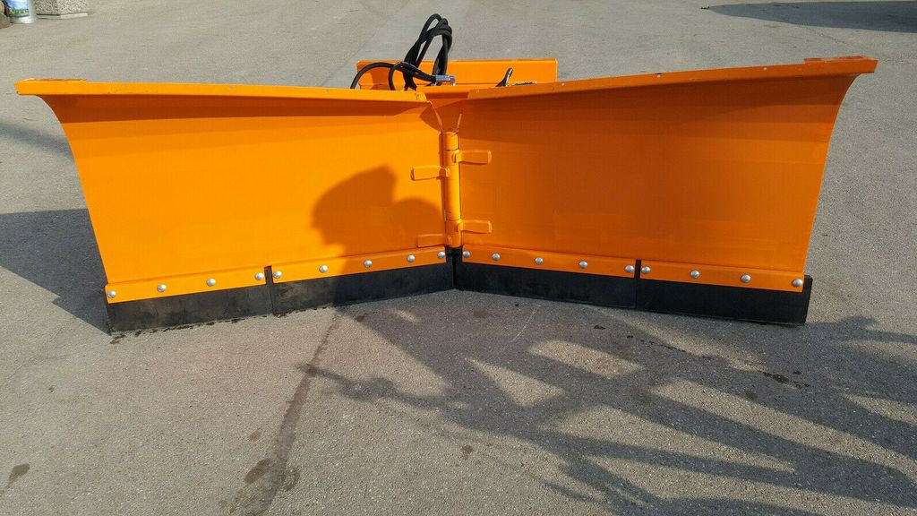 CAT neues Schneeschild Vario 2,6 m, 2,2m, 2,9m, 3,3m - Lame à neige pour Véhicule de voirie/ Spécial: photos 3 CAT neues Schneeschild Vario 2,6 m, 2,2m, 2,9m, 3,3m - Lame à neige pour Véhicule de voirie/ Spécial: photos 3