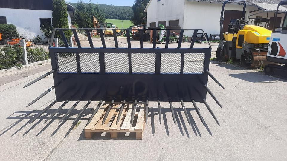 GRÜNGUTGABEL Silogabel Silagegabel Maisschild Dunggabel - Matériel d'ensilage: photos 1 GRÜNGUTGABEL Silogabel Silagegabel Maisschild Dunggabel - Matériel d'ensilage: photos 1