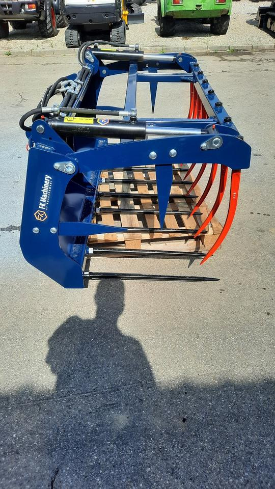 Krokodilgebiss Greifschaufel Frontlader Weidemann Hoflader Euro - Matériel d'ensilage: photos 3 Krokodilgebiss Greifschaufel Frontlader Weidemann Hoflader Euro - Matériel d'ensilage: photos 3