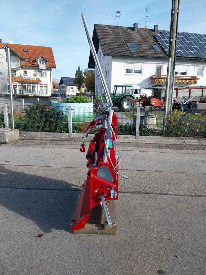 Neue Forstseilwinde Seilwinde Tajfun EGV 45 AHK SG Funk 35 55 65 - Treuil pour Matériel forestier: photos 3 Neue Forstseilwinde Seilwinde Tajfun EGV 45 AHK SG Funk 35 55 65 - Treuil pour Matériel forestier: photos 3