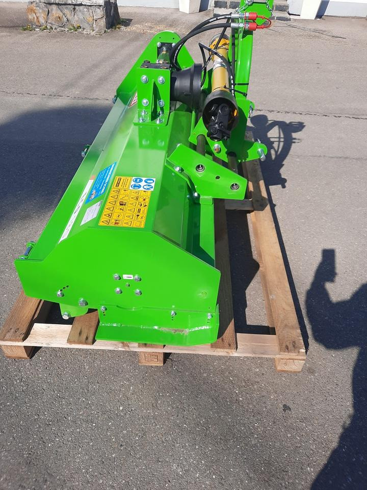 Neuer Mulcher, Schlegelmulcher Talex 1,8m hydr. Seitenverschub - Broyeur à axe horizontal: photos 2 Neuer Mulcher, Schlegelmulcher Talex 1,8m hydr. Seitenverschub - Broyeur à axe horizontal: photos 2