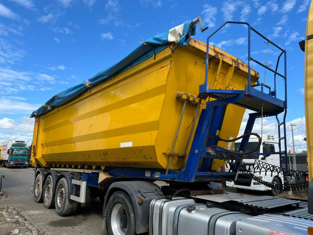 KEMPF KEMPF Hinterkippmulde Kippauflieger SKM 35/3 40m³ Stahl - Semi-remorque benne: photos 1 KEMPF KEMPF Hinterkippmulde Kippauflieger SKM 35/3 40m³ Stahl - Semi-remorque benne: photos 1