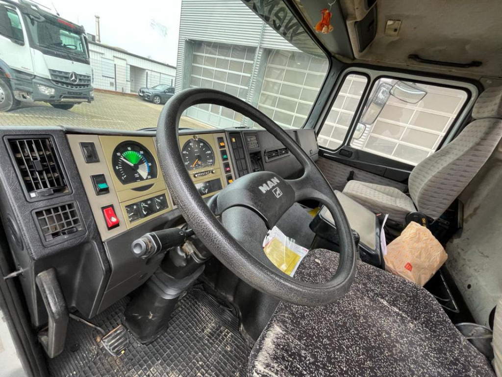 MAN F90 18.232 FK 2-Achs Kipper Kran Palf. PK 8000 - Camion benne, Camion grue: photos 5 MAN F90 18.232 FK 2-Achs Kipper Kran Palf. PK 8000 - Camion benne, Camion grue: photos 5