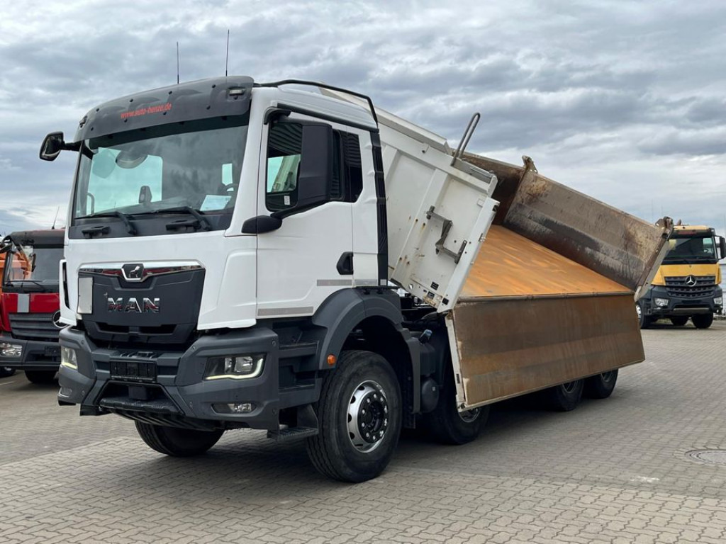 MAN MAN TG-S 4-Achs Kipper 37.470 8x4 Meiller Bordmatik - Camion benne: photos 1 MAN MAN TG-S 4-Achs Kipper 37.470 8x4 Meiller Bordmatik - Camion benne: photos 1
