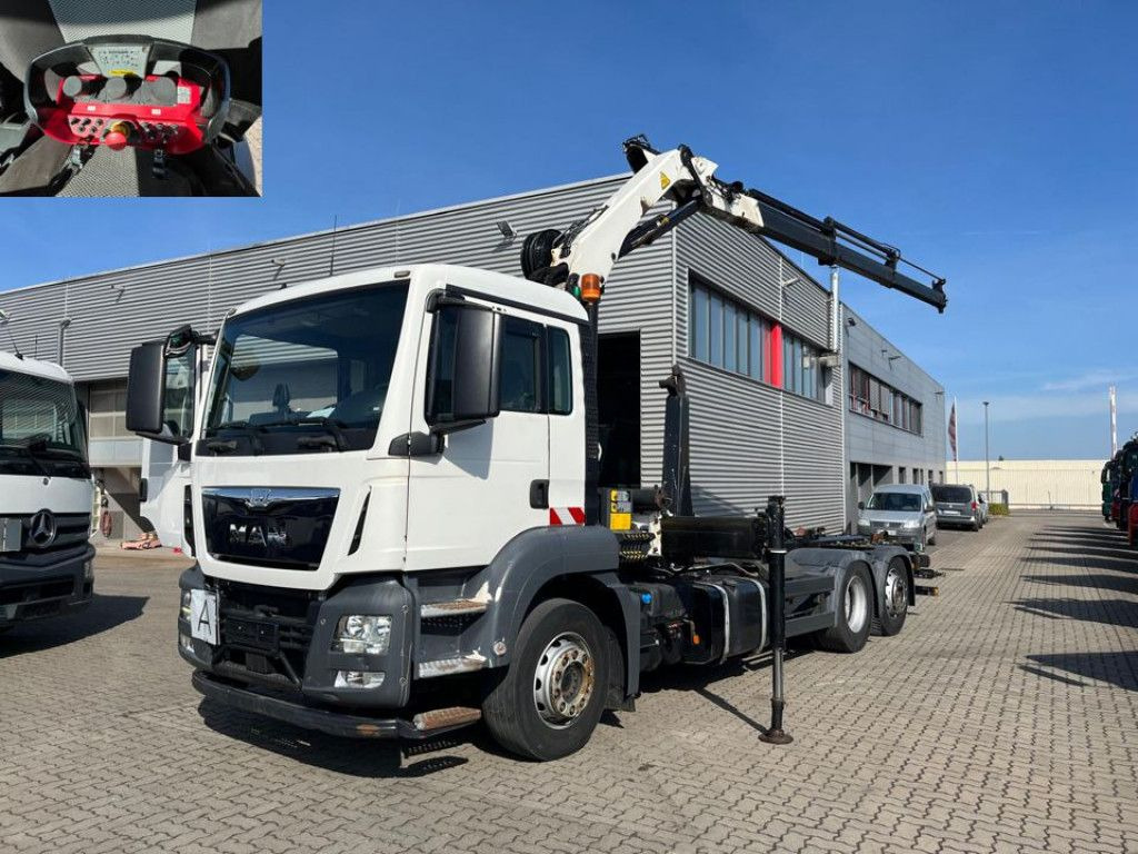 MAN TG-S 26.440 6x2-2 BL Abrollkipper mit Kran Funk+ - Camion ampliroll, Camion grue: photos 1 MAN TG-S 26.440 6x2-2 BL Abrollkipper mit Kran Funk+ - Camion ampliroll, Camion grue: photos 1
