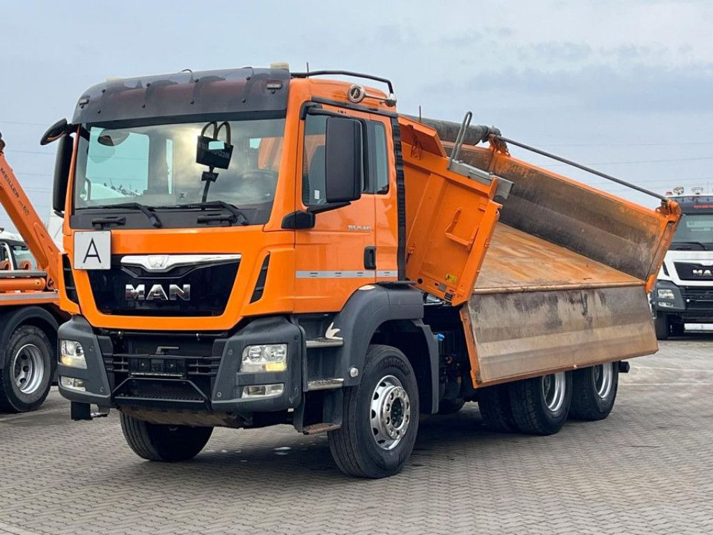 MAN TG-S 26.440 6x4 3-Achs Kipper Bordmatik - Camion benne: photos 1 MAN TG-S 26.440 6x4 3-Achs Kipper Bordmatik - Camion benne: photos 1
