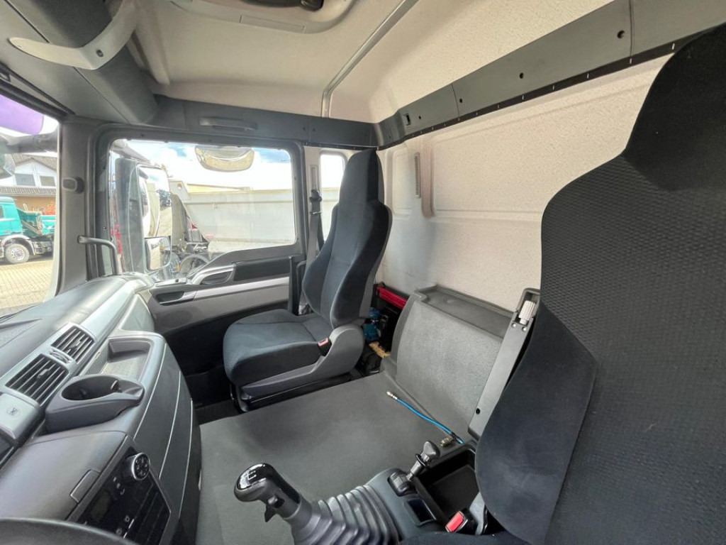 MAN TG-S 26.440 6x4 BB 3-Achs Kipper Schalter - Camion benne: photos 2 MAN TG-S 26.440 6x4 BB 3-Achs Kipper Schalter - Camion benne: photos 2