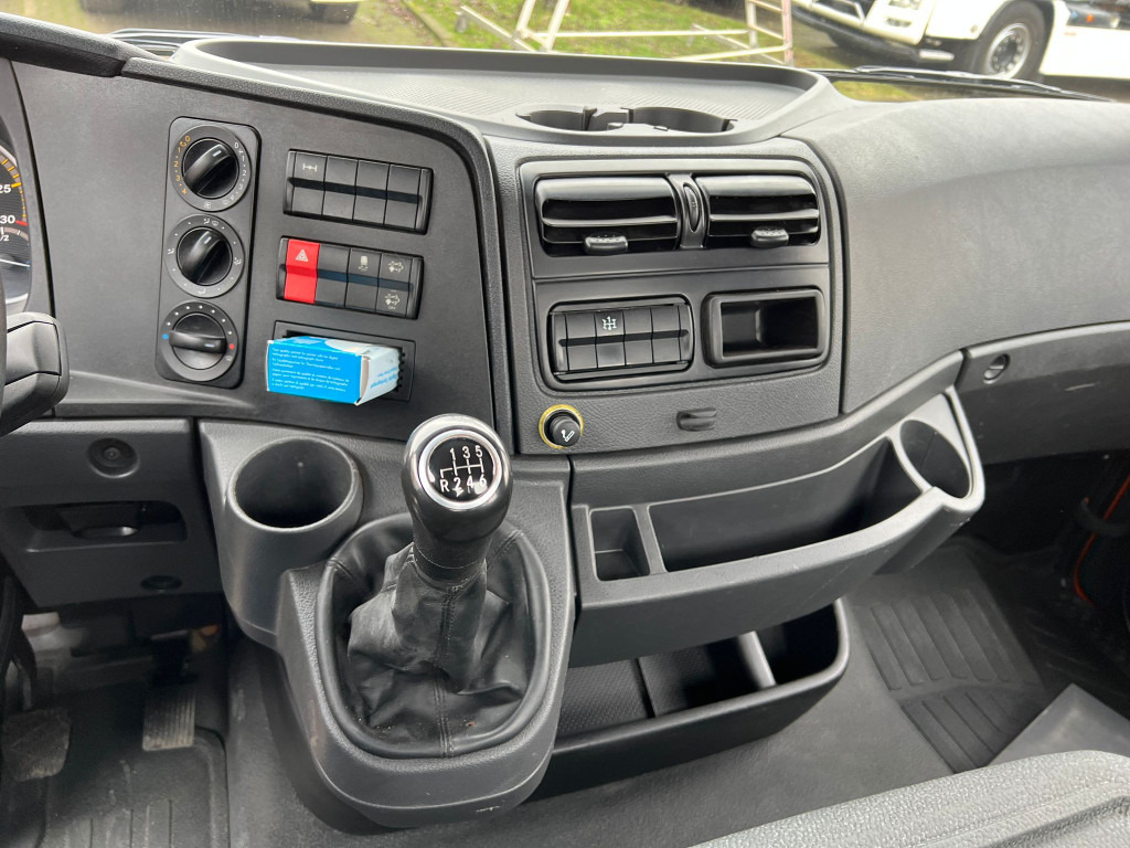 MERCEDES-BENZ Atego 818 K 2-Achs Kipper Schalter - Utilitaire benne: photos 5 MERCEDES-BENZ Atego 818 K 2-Achs Kipper Schalter - Utilitaire benne: photos 5