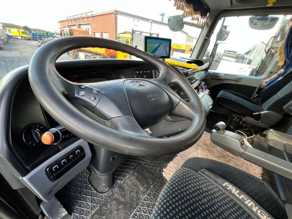 Mercedes-Benz Actros 2541 Pritsche Heckkran Palfinger PK 40002 - Camion grue: photos 5 Mercedes-Benz Actros 2541 Pritsche Heckkran Palfinger PK 40002 - Camion grue: photos 5