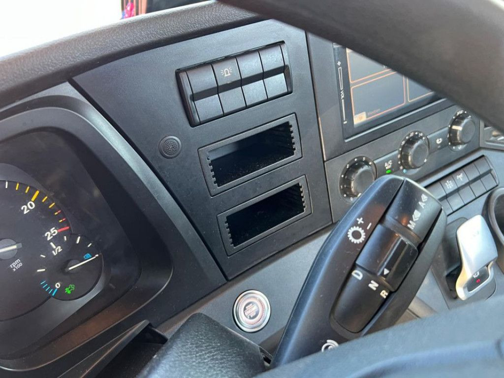 Crédit-bail de Mercedes-Benz Arocs 2636 6x6 HAD 3-Achs Allradkipper Meiller Mercedes-Benz Arocs 2636 6x6 HAD 3-Achs Allradkipper Meiller Mercedes-Benz Arocs 2636 6x6 HAD 3-Achs Allradkipper Meiller Mercedes-Benz Arocs 2636 6x6 HAD 3-Achs Allradkipper Meiller: photos 7