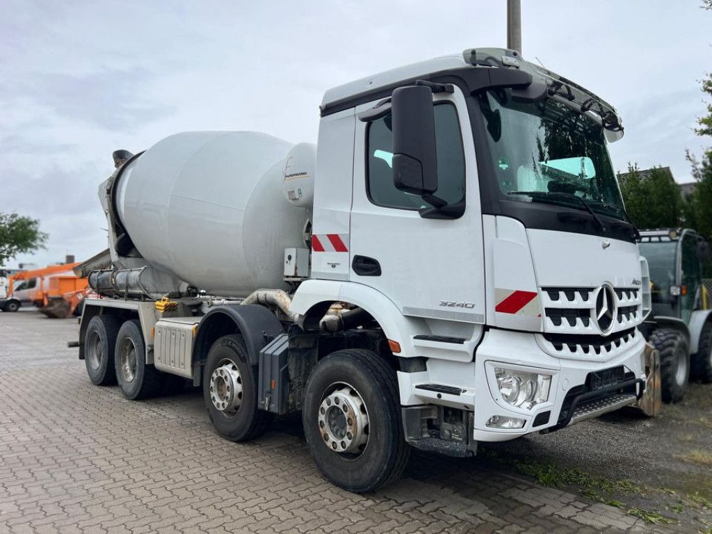 Mercedes-Benz Arocs 3240 B 8x4 Betonmischer Deutsch Top AP Ach - Camion malaxeur: photos 2 Mercedes-Benz Arocs 3240 B 8x4 Betonmischer Deutsch Top AP Ach - Camion malaxeur: photos 2